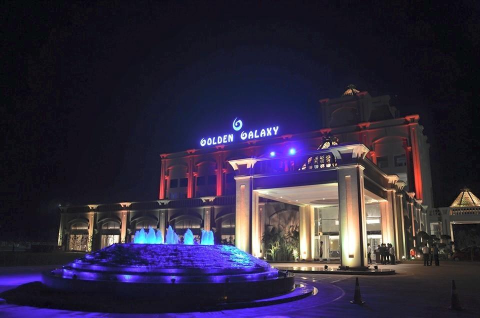 Golden Galaxy Hotels & Resorts Фаридабад Екстериор снимка
