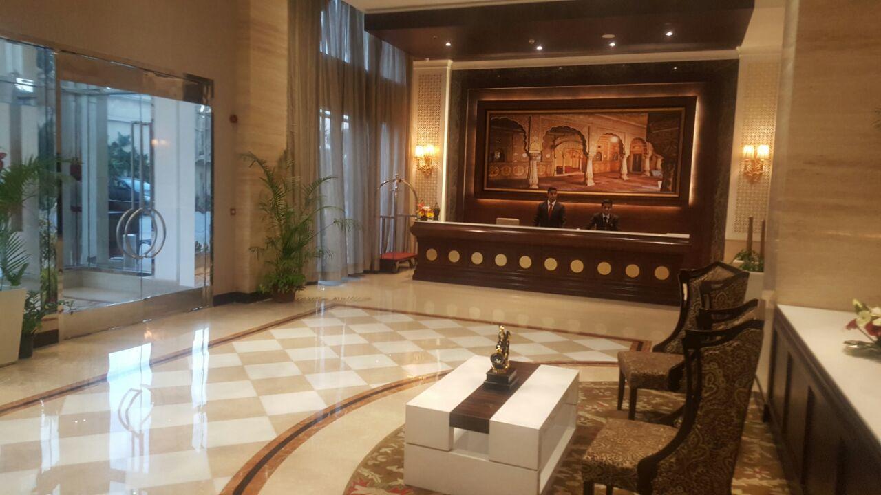 Golden Galaxy Hotels & Resorts Фаридабад Екстериор снимка